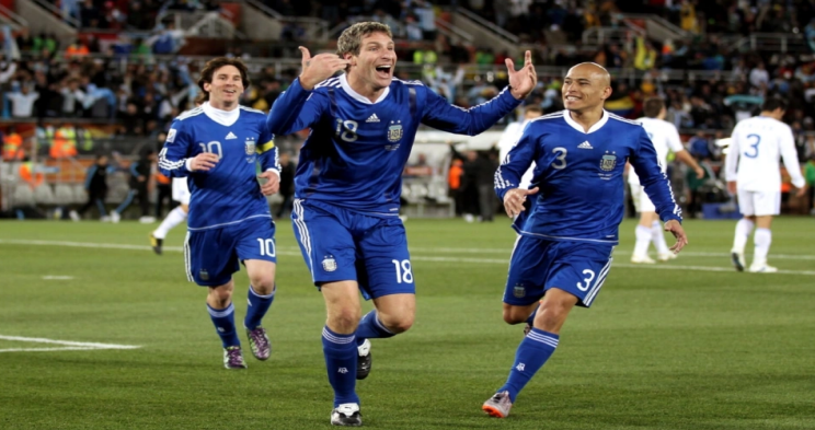 贝尔格莱德vs拉德尼基KG直播_多平台贝尔格莱德vs拉德尼基KG直播_贝尔格莱德vs拉德尼基KG直播赛事在线观看-24直播